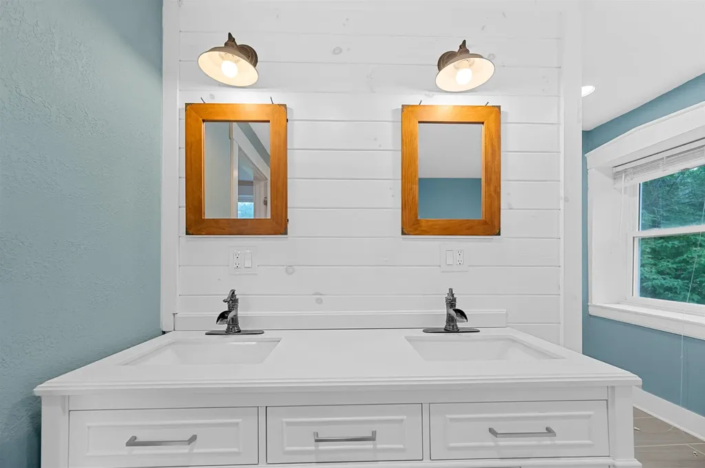 176 Three Mile Bridge Road Middlesex VT 05602