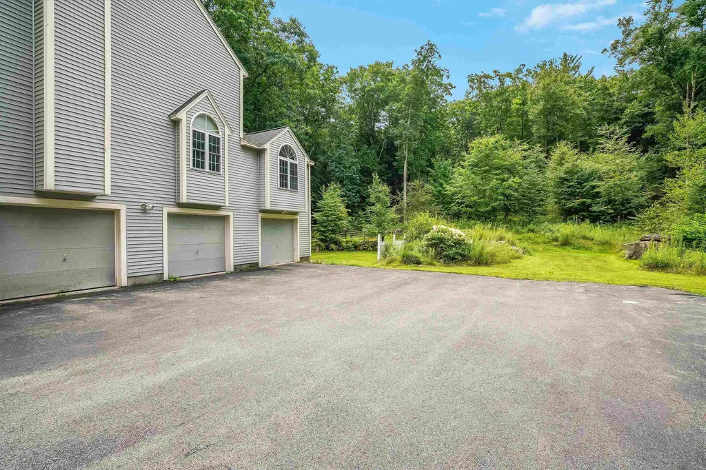 1 Spring Road Amherst NH 03031