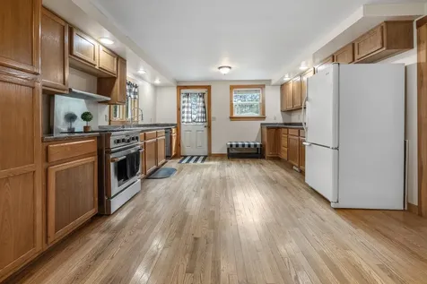 136 Cross Street Thetford VT 05045