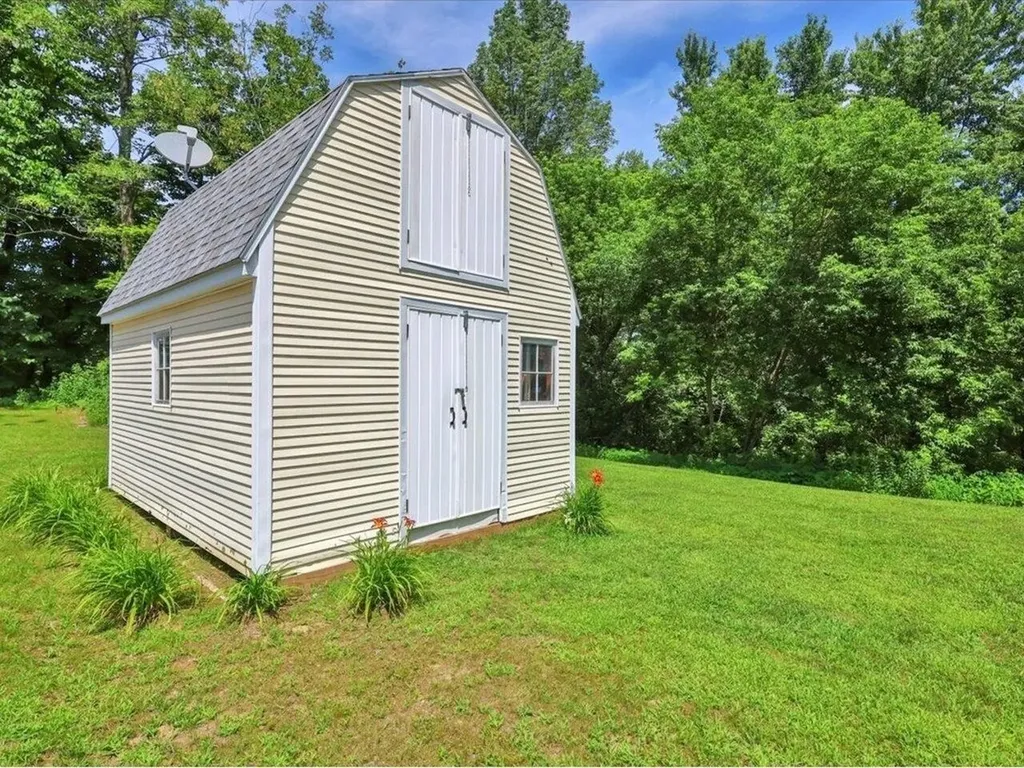38 Nolan Road Cambridge VT 05464