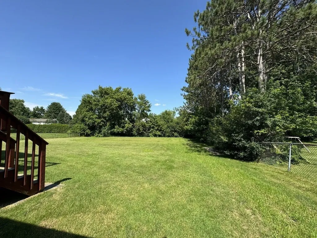 9 Londonderry Lane Essex VT 05452