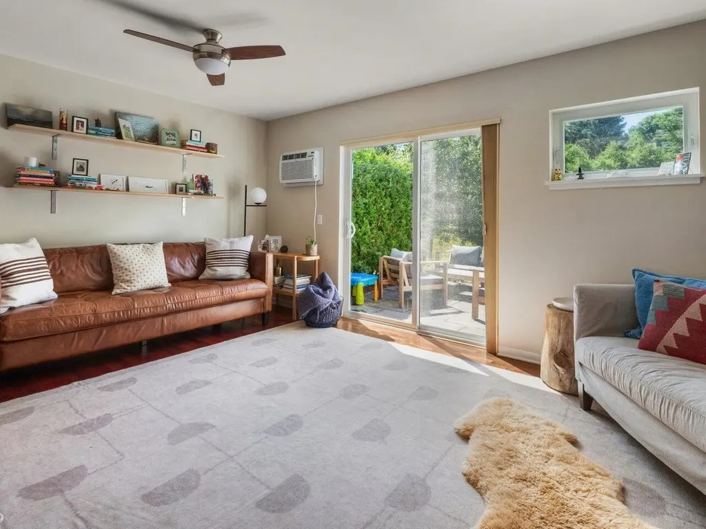 54 Finch Court South Burlington VT 05403