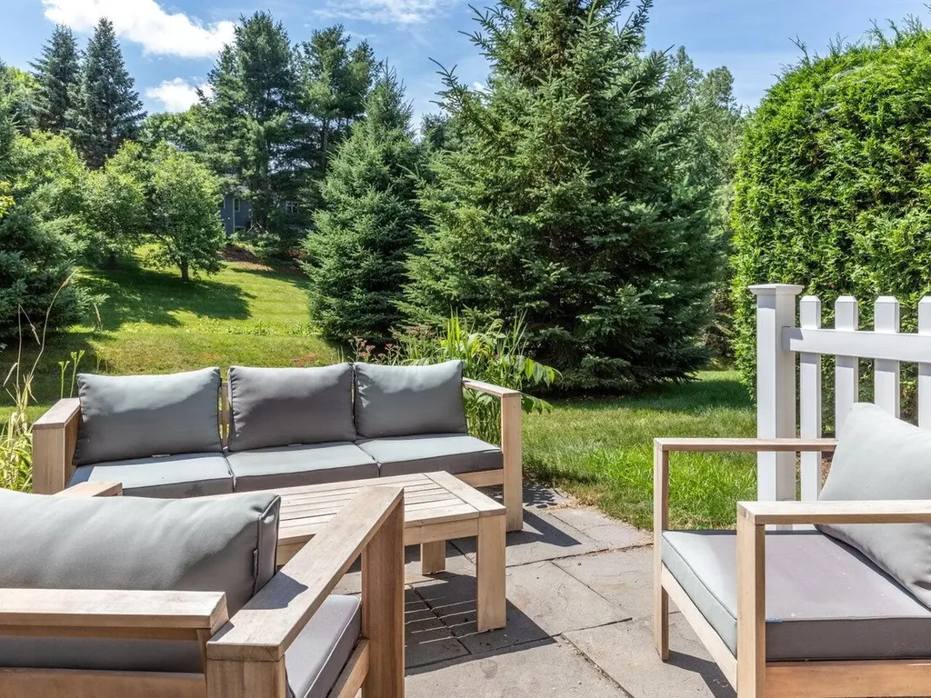 54 Finch Court South Burlington VT 05403