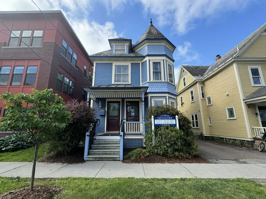 239 Pearl Street Burlington VT 05401