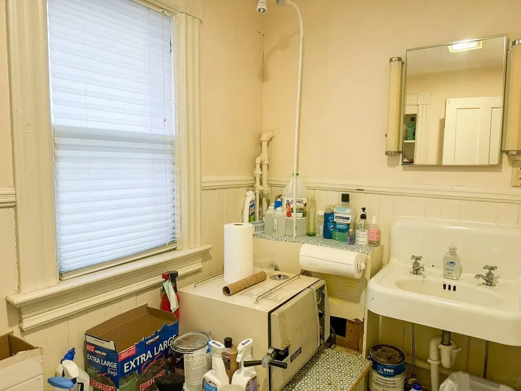 239 Pearl Street Burlington VT 05401