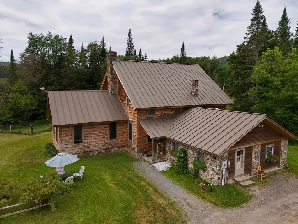 4450 Duck Pond Road Waterford VT 05819