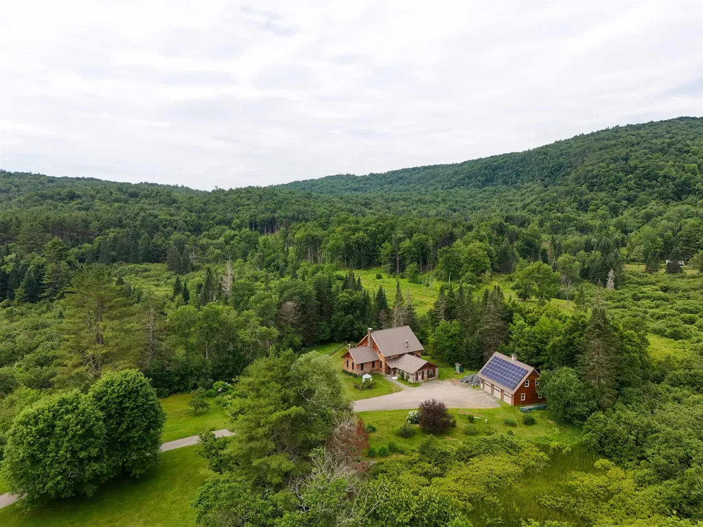 4450 Duck Pond Road Waterford VT 05819