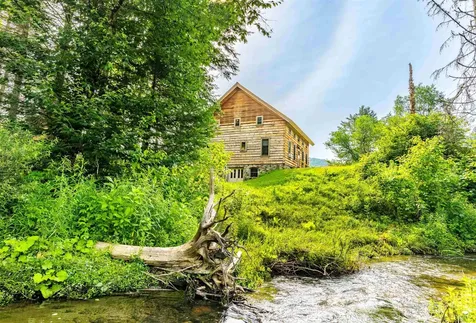 4450 Duck Pond Road Waterford VT 05819