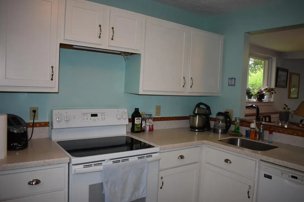 21 Marsten Lane Enfield NH 03748