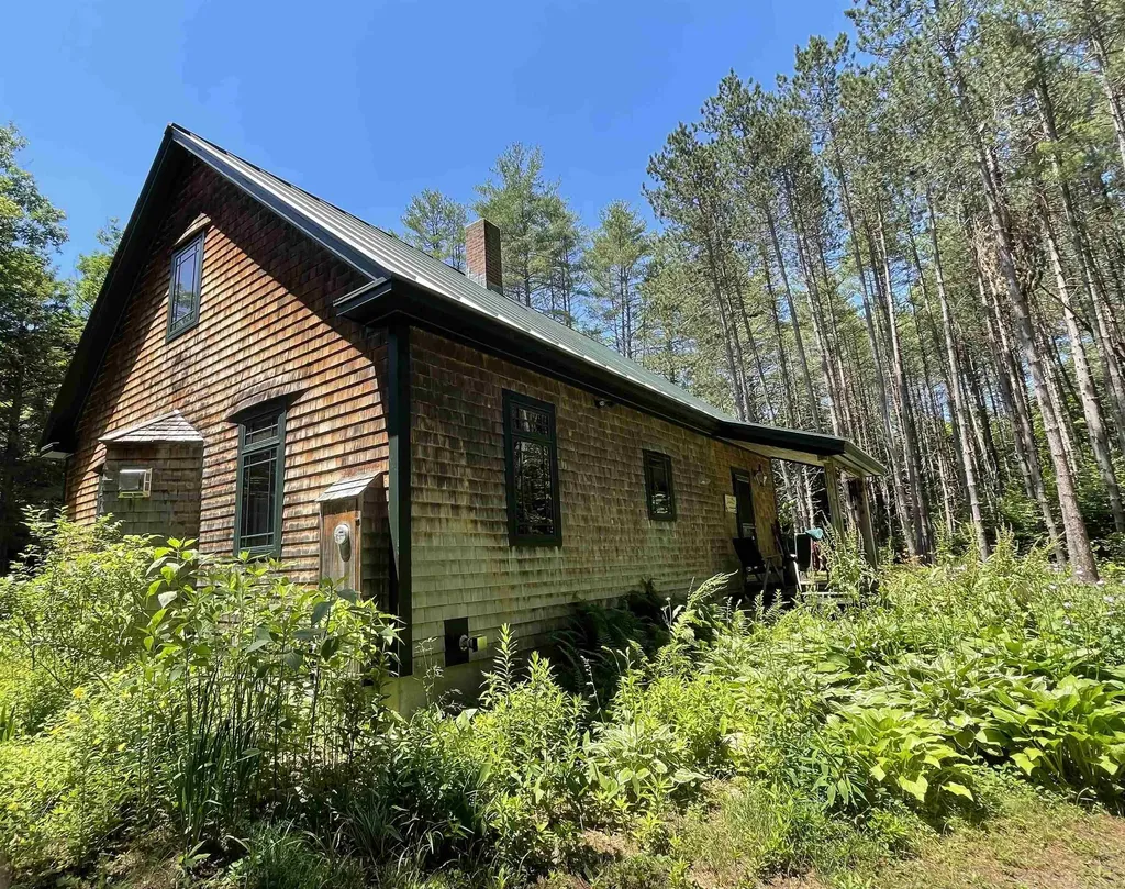 2900 Route 121 East Grafton VT 05146