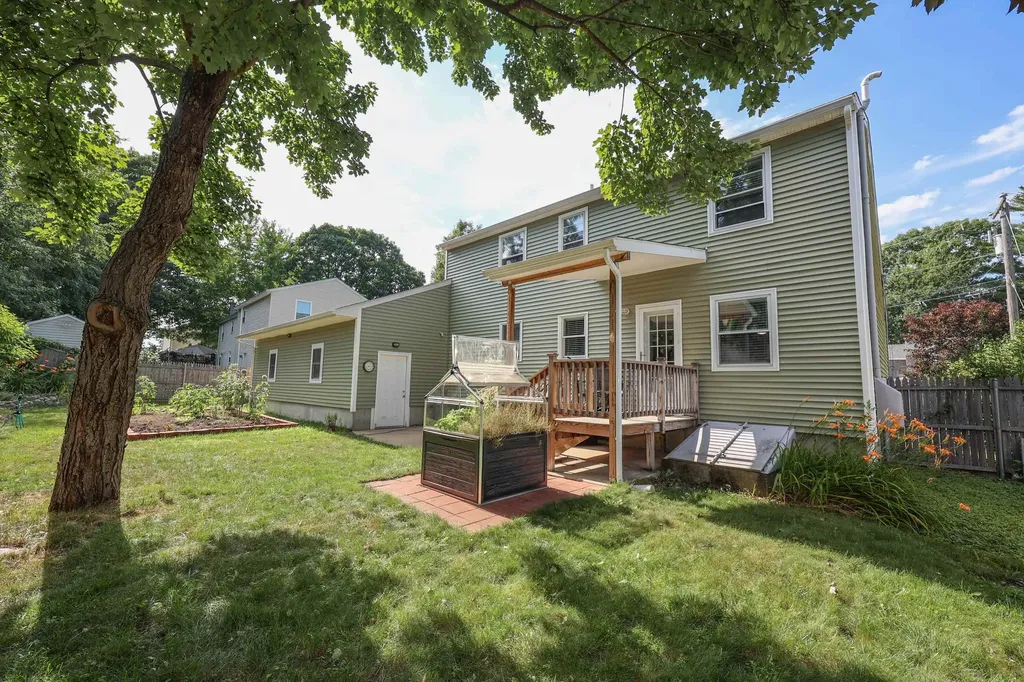 255 Crosbie Street Manchester NH 03104