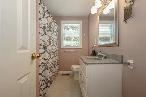 255 Crosbie Street Manchester NH 03104