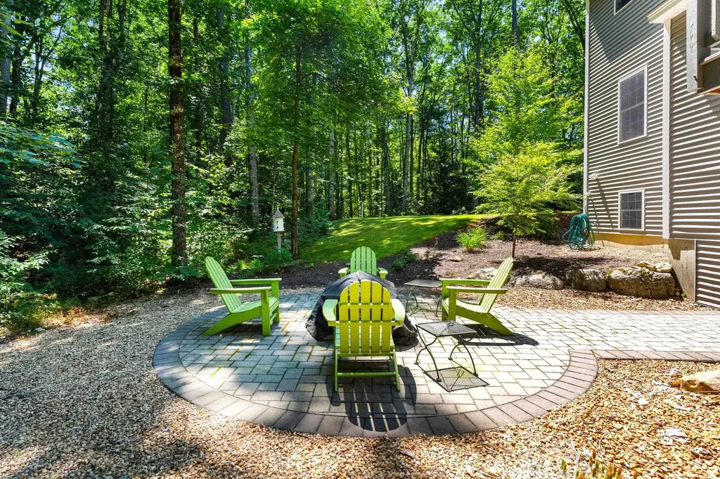 105 Allen Road Bow NH 03304
