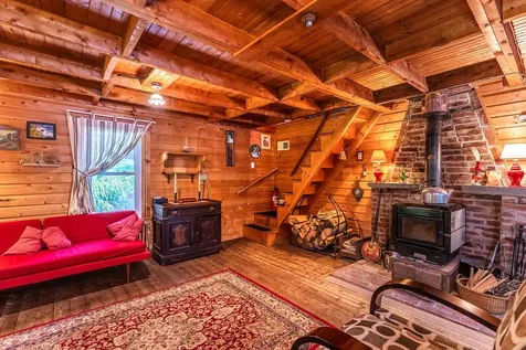 267 Grove Road Barnard VT 05031-0223