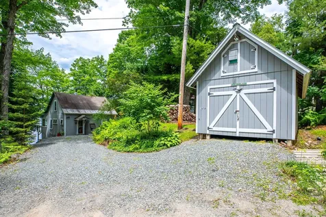 267 Grove Road Barnard VT 05031-0223