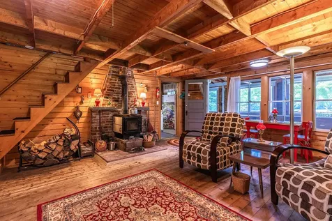 267 Grove Road Barnard VT 05031-0223
