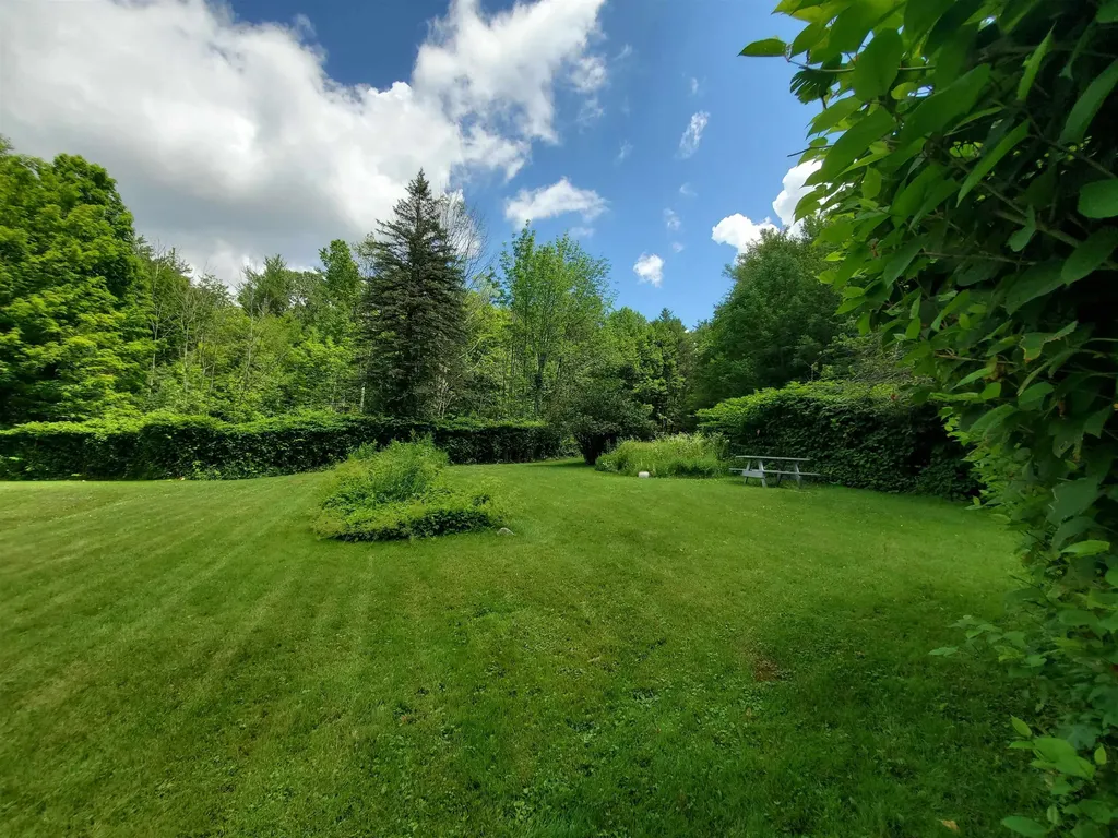 529 Lockehaven Road Enfield NH 03748