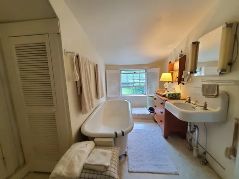 529 Lockehaven Road Enfield NH 03748