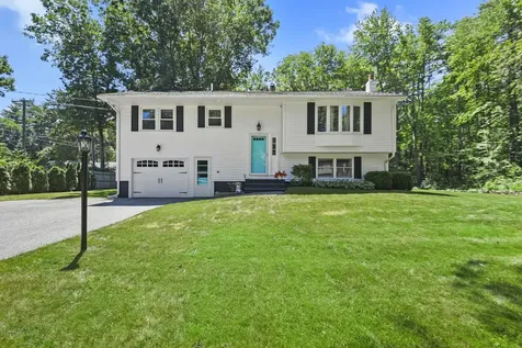 2 Carrie Drive Merrimack NH 03054