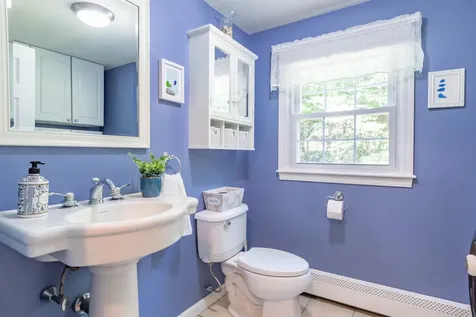 20 Louise Lane Fremont NH 03044