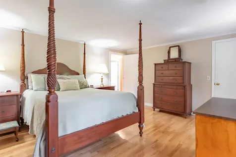 20 Louise Lane Fremont NH 03044