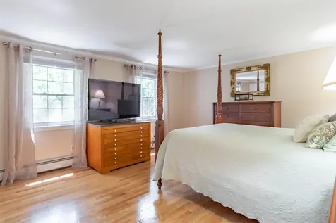20 Louise Lane Fremont NH 03044