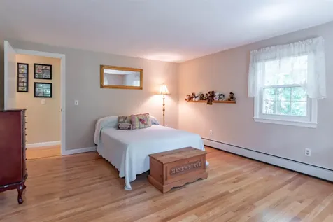 20 Louise Lane Fremont NH 03044