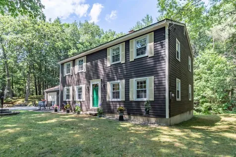 20 Louise Lane Fremont NH 03044