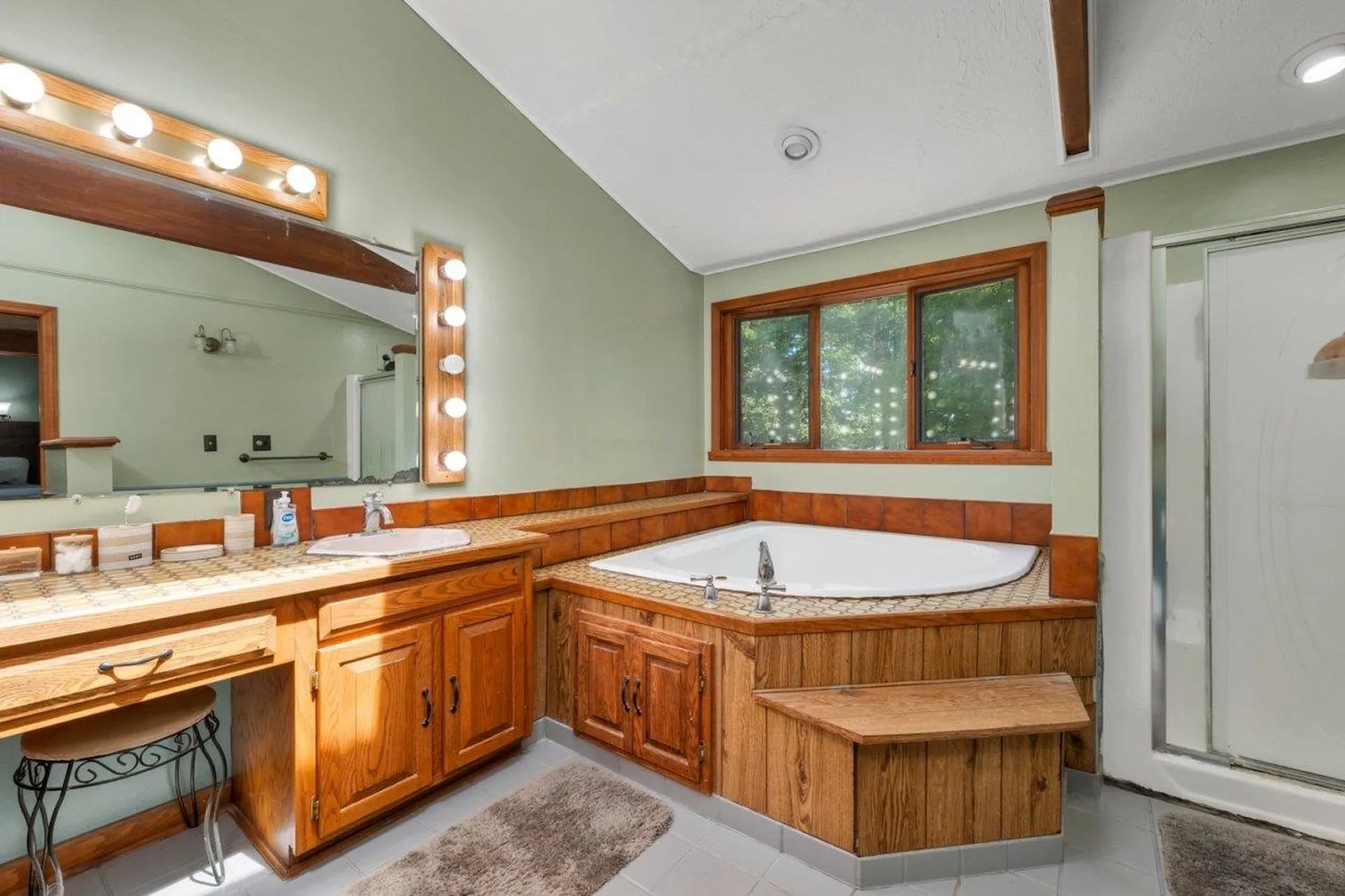 31 Elk Drive Bedford NH 03110