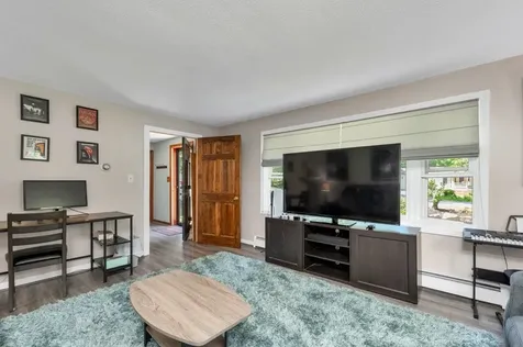31 Elk Drive Bedford NH 03110
