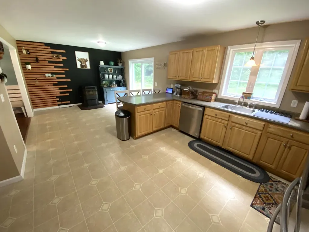 27 Winterberry Lane Weare NH 03281