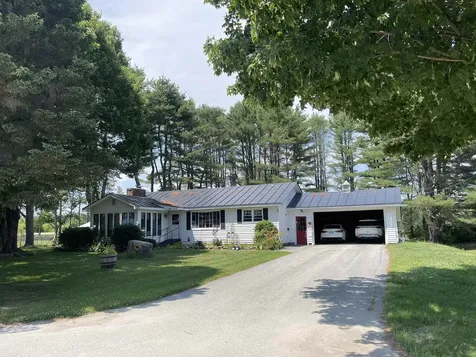 10 Allen Street Newport NH 03773