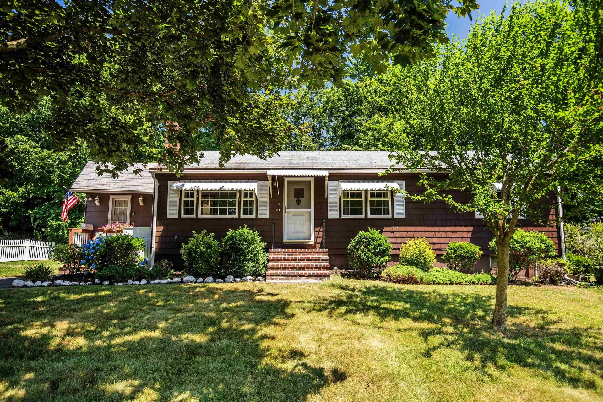 19 Budron Avenue Salem NH 03079