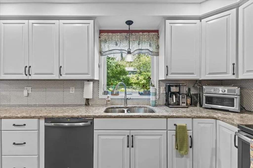 7 Hopkins Street South Burlington VT 05403