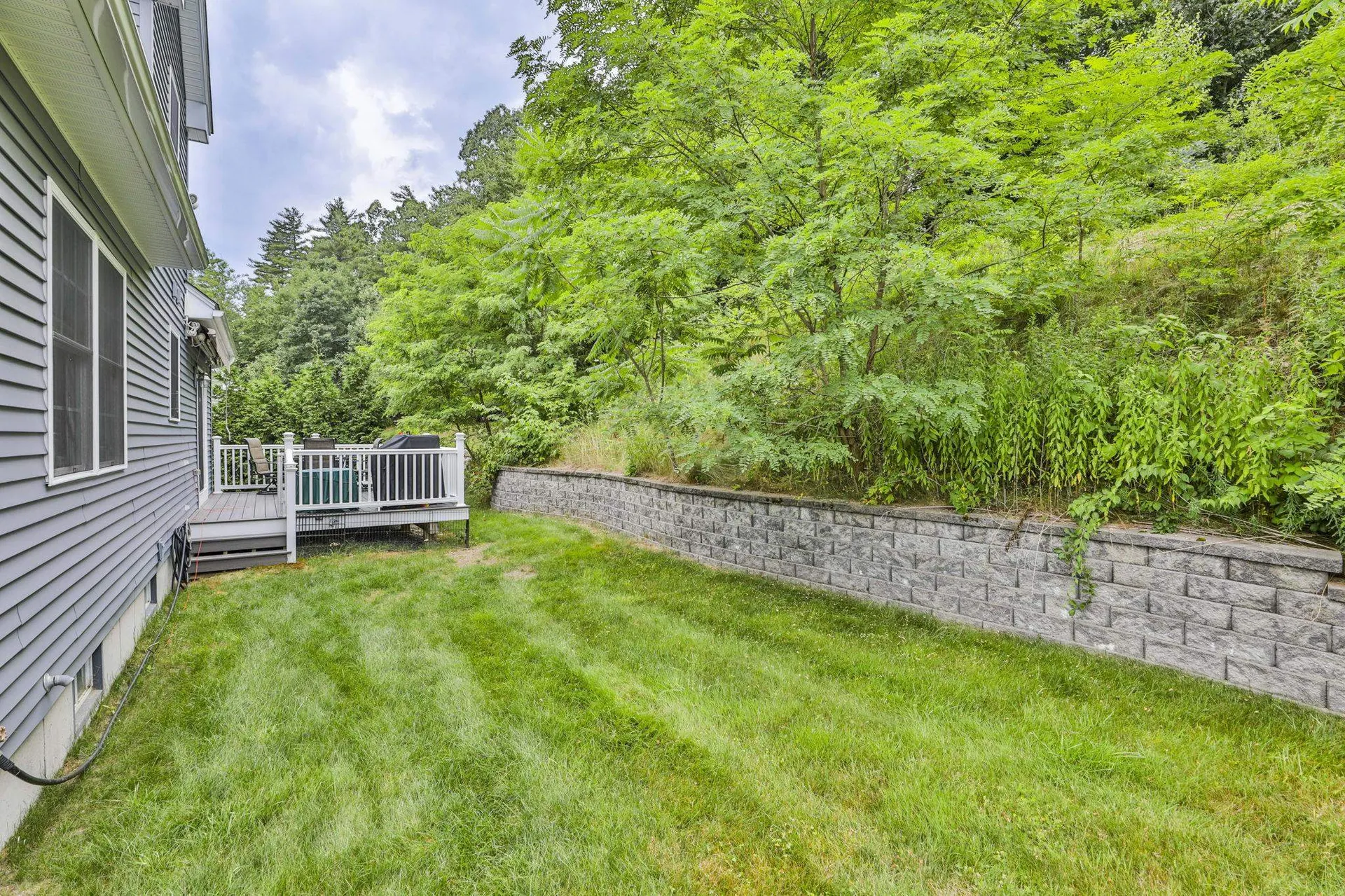 5 Mulligan Way Kingston NH 03848