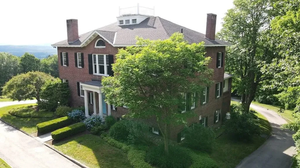 843 Gould Hill Road Hopkinton NH 03229