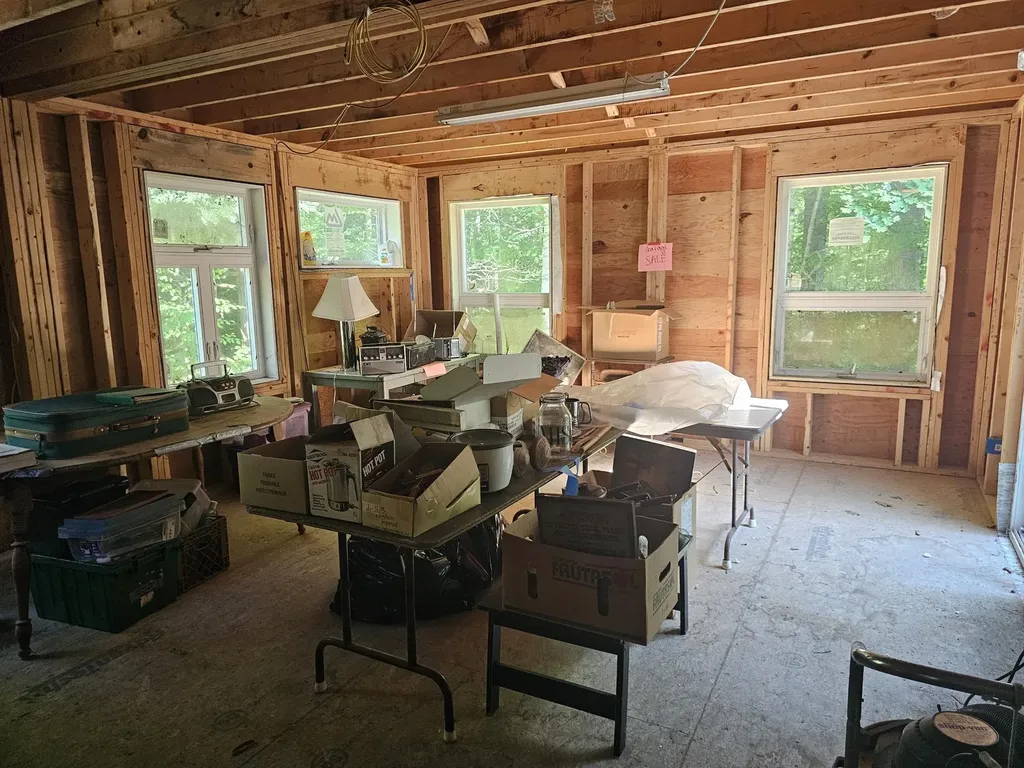 319 W. Lake Road Fitzwilliam NH 03447