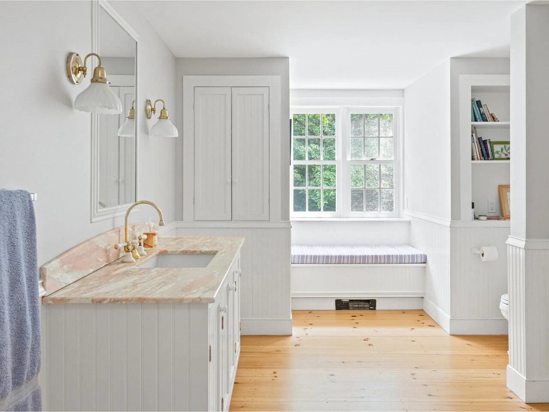 197 Pease Mountain Road Charlotte VT 05445