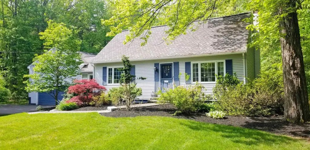 13 Evergreen Drive Bow NH 03304