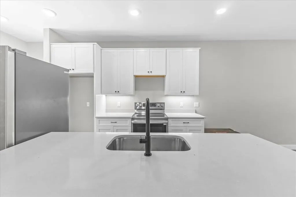 27 Gardner Lane Waterbury VT 05676