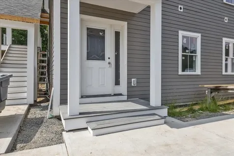 27 Gardner Lane Waterbury VT 05676