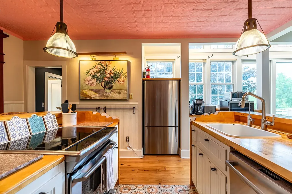 1016 West Road Manchester VT 05254