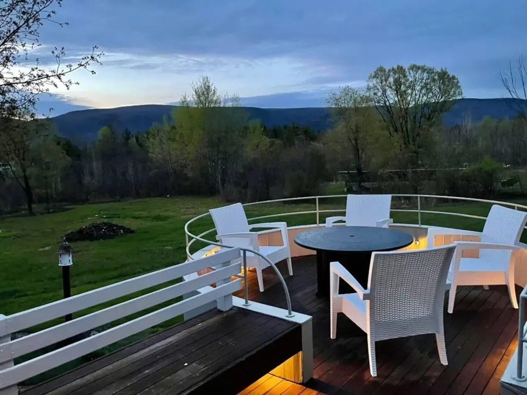 1016 West Road Manchester VT 05254