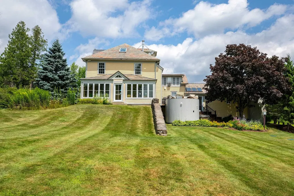 1016 West Road Manchester VT 05254