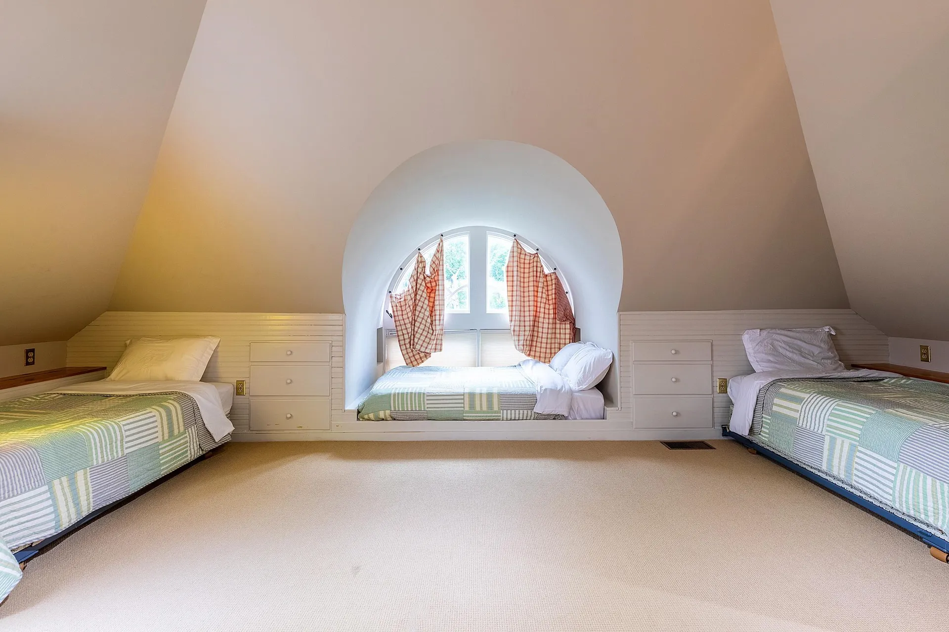 1016 West Road Manchester VT 05254