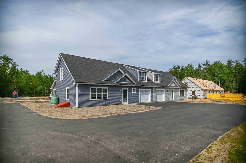 4 Striper Way Wells ME 04090