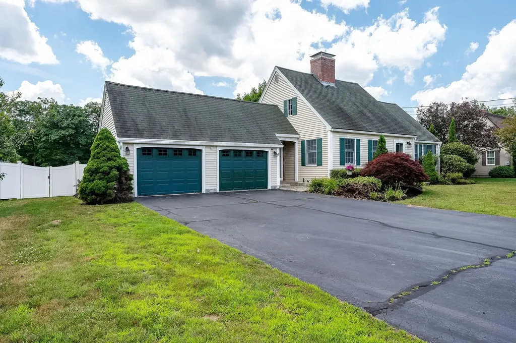 4 Pray Street Rochester NH 03868