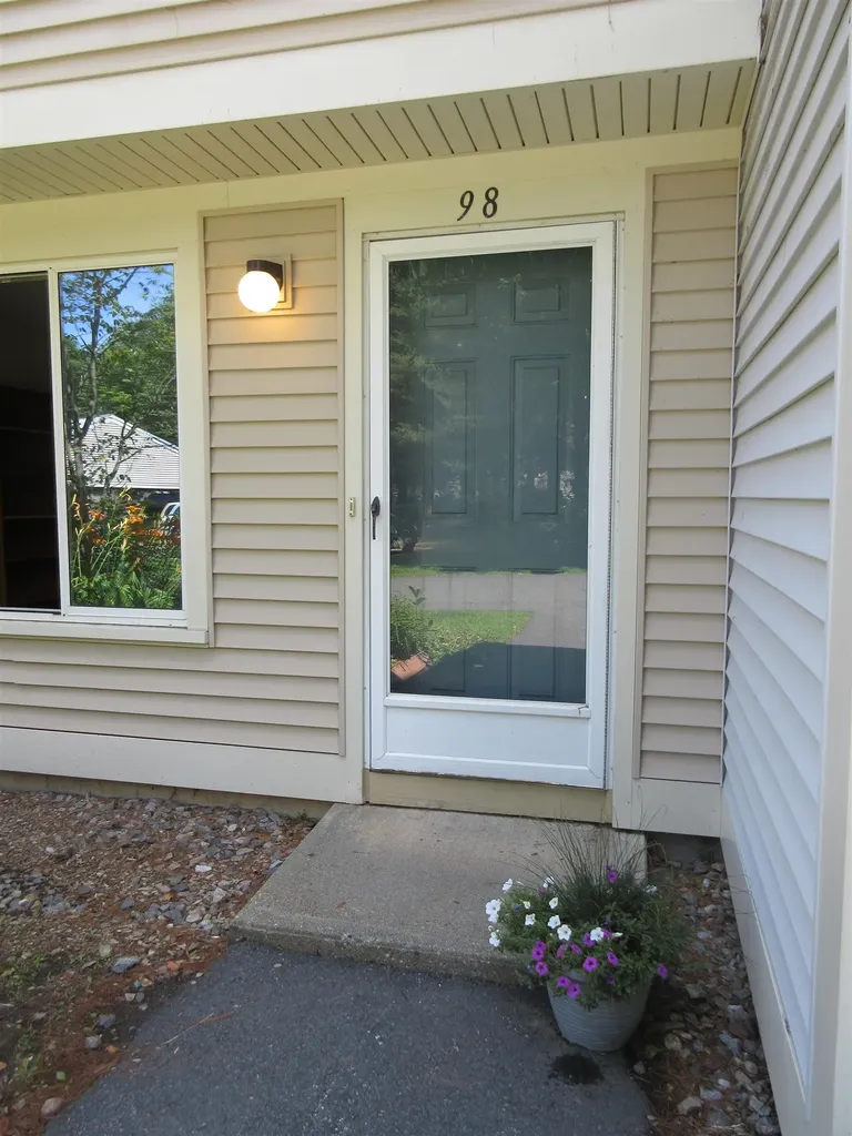 98 Morningside Commons Brattleboro VT 05301