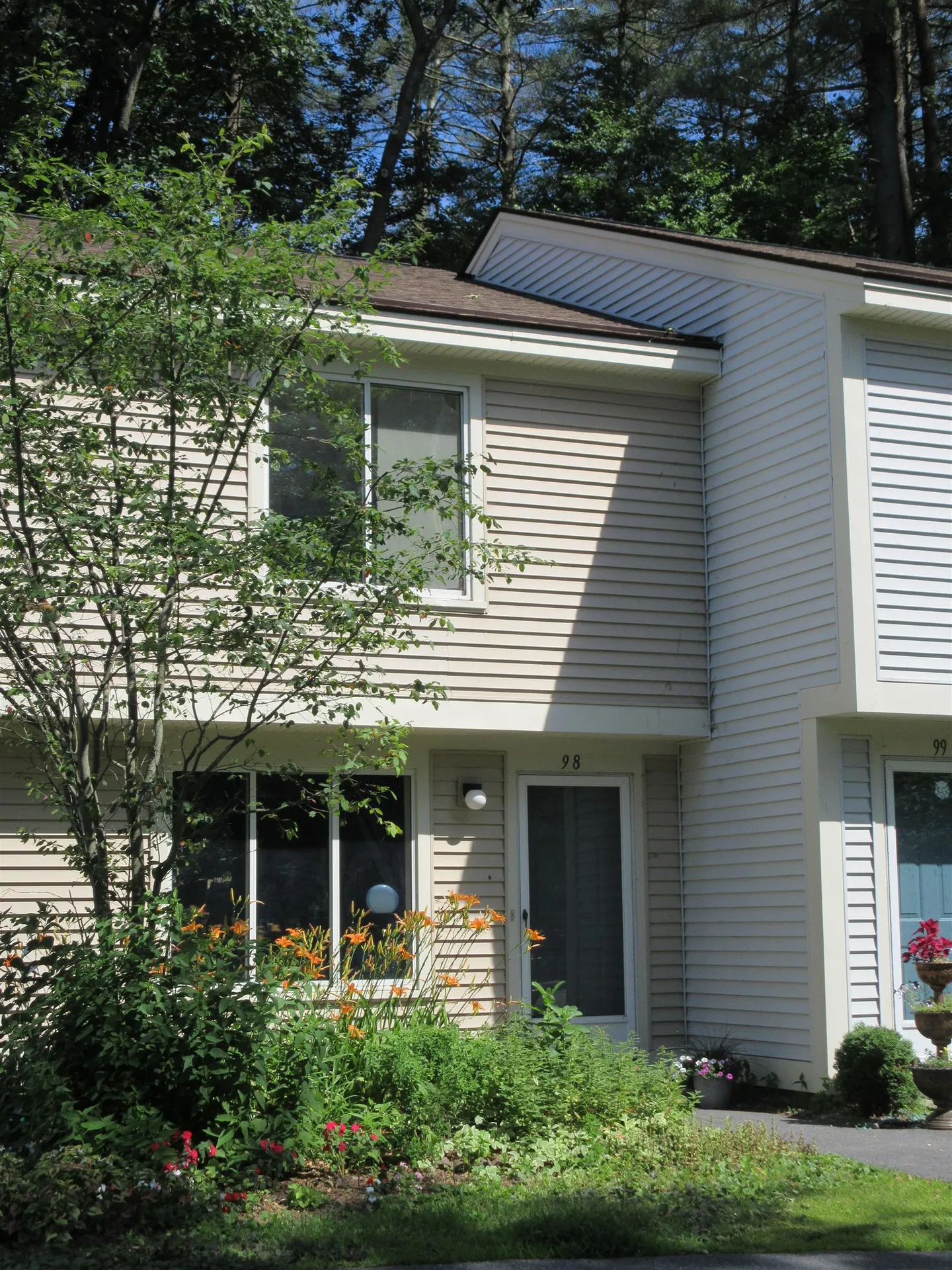 98 Morningside Commons Brattleboro VT 05301