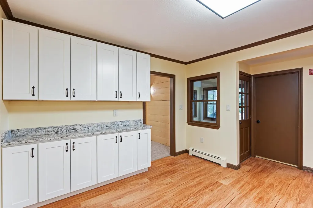 752 Mammoth Road Manchester NH 03104